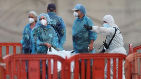new-cases-of-hantavirus-confirmed-in-a-french-woman-and-an-american-who-were-traveling-on-the-affected-cruise-ship