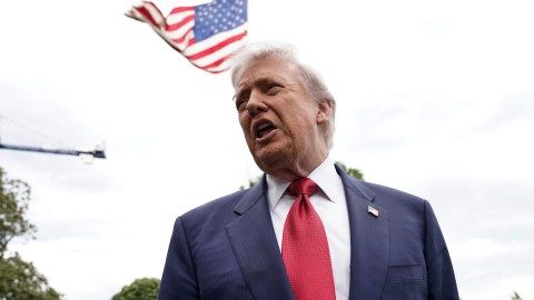 trump-warns-that-the-ceasefire-is-“incredibly-fragile”-after-iran’s-response