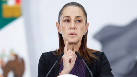 sheinbaum-confirms-that-ruben-rocha,-accused-by-the-us-of-drug-trafficking,-is-still-in-the-state-of-sinaloa