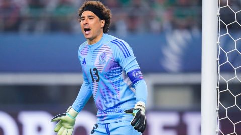 guillermo-ochoa,-ready-for-his-sixth-world-cup:-“i-am-with-my-team-heading-to-the-wc-2026”