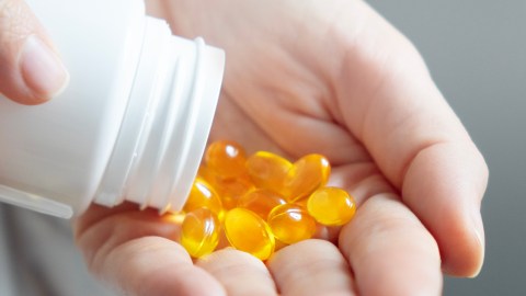 5-supplements-to-control-anxiety,-according-to-nutritionists