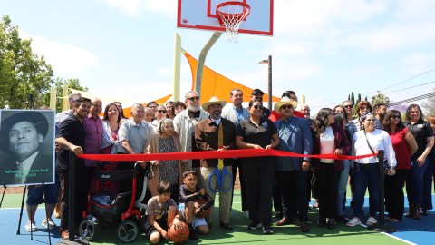 a-new-park-in-santa-ana-that-honors-the-solidarity-between-two-families