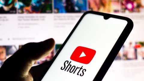 clippers:-the-big-business-behind-the-viral-videos-you-see-on-social-networks
