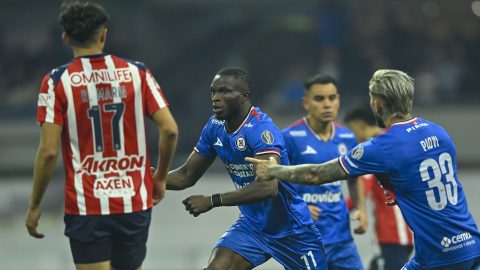 chivas-with-the-closing-ticket-in-hand-with-everything-and-a-controversial-penalty-in-favor-of-cruz-azul:-2-2