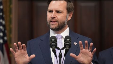 jd-vance-tries-to-correct-trump-after-saying-he-doesn’t-care-about-americans