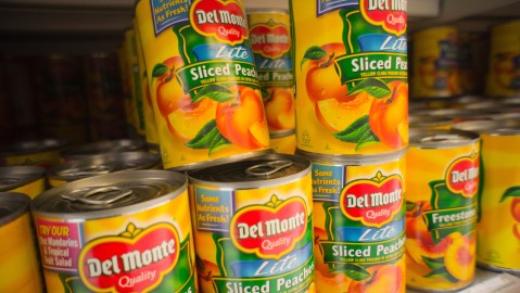 the-bankruptcy-of-del-monte-foods-has-led-hundreds-of-farmers-in-california-to-plow-their-own-peach-trees