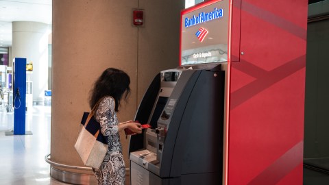 did-you-use-a-bank-of-the-usa-card-at-7-eleven?-you-will-receive-money-for-demand