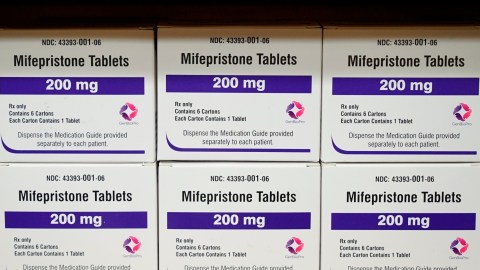 the-supreme-court-maintains-mailing-of-abortion-pills