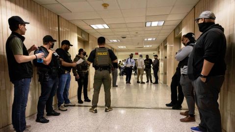 facts-of-the-week-in-immigration:-ice-changes-its-face-amidst-controversies,-resignations-and-tension-due-to-immigration-operations
