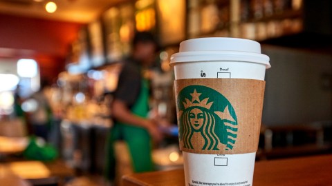 starbucks-will-lay-off-300-employees-in-new-wave-of-cuts