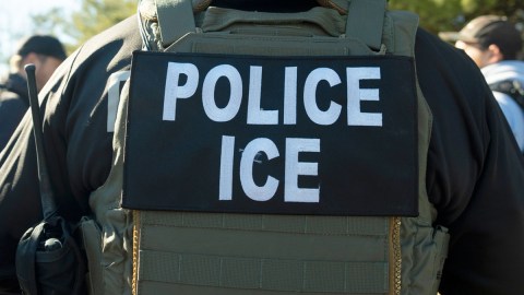 ice-confirms-the-release-of-an-immigrant-married-to-a-us-soldier-detained-a-month-ago