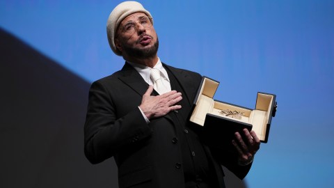 john-travolta-wins-the-honorary-palme-d’or-at-cannes-and-presents-his-first-film-as-a-director