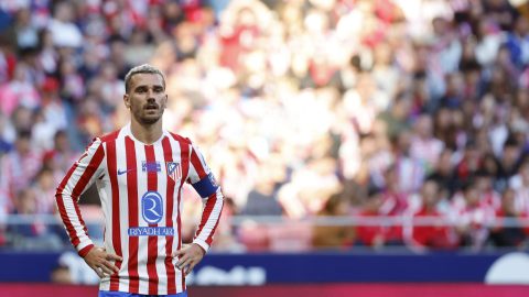 in-an-emotional-farewell,-griezmann-apologized-to-atletico-de-madrid-for-leaving-for-barcelona