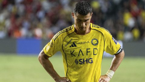cristiano-ronaldo-ends-up-frustrated-and-leaves-before-the-award-ceremony-after-losing-the-asian-champions-final