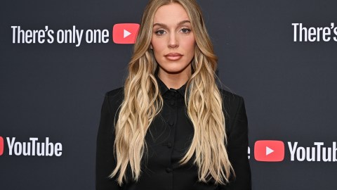 alex-cooper,-host-of-“call-her-daddy”,-announces-that-she-is-pregnant