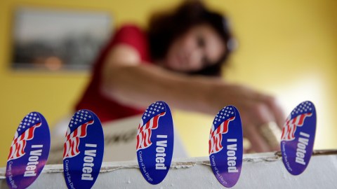 independent-latino-voters-outnumber-those-who-support-republicans