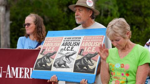 immigration-and-environmental-organizations-celebrate-the-closure-of-“alligator-alcatraz”,-but-denounce-permanent-consequences