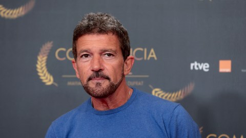 antonio-banderas-clarified-rumors-about-being-bankrupt