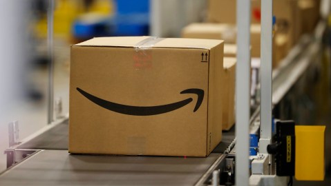 southern-california-family-finds-stranger’s-ashes-in-urn-purchased-on-amazon