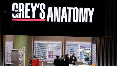 “grey’s-anatomy”-lunge-off-confirmed-with-shonda-rhimes-as-producer