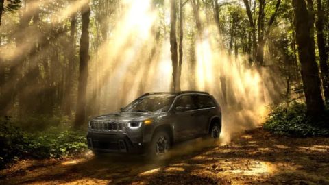 jeep-recalls-more-than-61,000-cherokee-due-to-supreme-failure