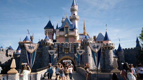 disney-faces-class-action-lawsuit-over-use-of-facial-recognition-in-california-parks