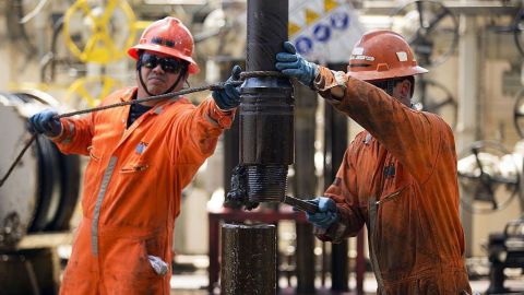 why-mexico-imports-more-than-50%-of-the-gasoline-it-consumes,-despite-being-one-of-the-largest-oil-producers-in-latin-america