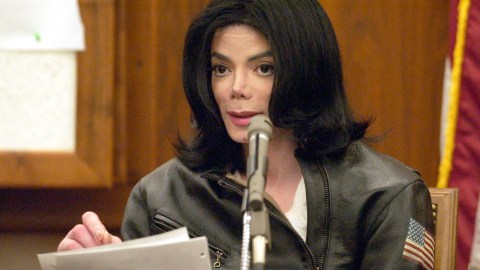 docuseries-about-michael-jackson’s-controversial-trial-will-arrive-on-netflix-in-june