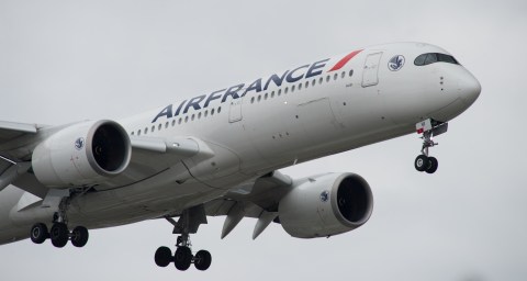 prevention-or-suggestion?-flight-diverted-to-canada-due-to-ebola-concerns:-fifa-and-who-tighten-controls-for-the-world-cup