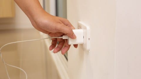 why-your-phone-charger-gets-hot:-experts-warn