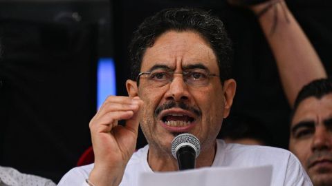 who-is-ivan-cepeda,-the-philosopher-whose-father-was-murdered-in-a-state-crime-and-now-seeks-to-continue-petro’s-path-in-colombia