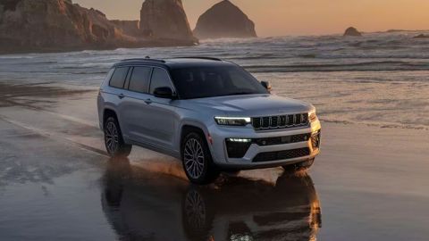 jeep-recalls-more-than-419,000-enormous-cherokee