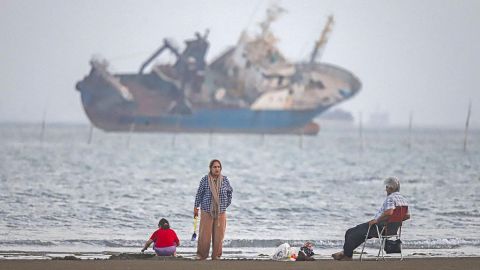 new-attacks-between-the-us-and-iran-threaten-the-ceasefire-and-make-oil-more-expensive-again