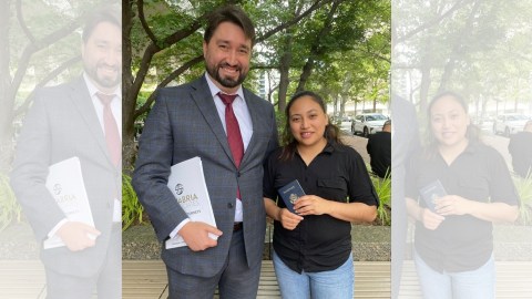 ice-detained-a-latina-despite-presenting-evidence-of-citizenship:-she-is-finally-free-and-has-her-passport