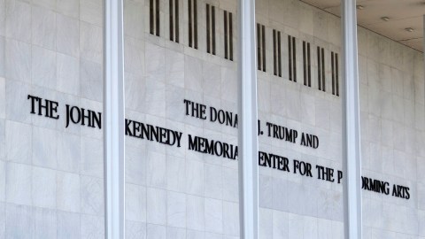 editorial:-defending-the-law-in-times-of-trump