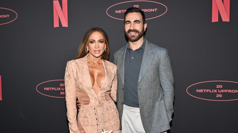 jennifer-lopez-denied-romance-rumors-with-brett-goldstein