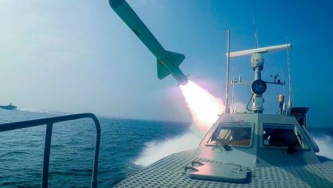 iran-claims-it-attacked-a-ship-linked-to-the-us-after-an-offensive-against-an-oil-tanker-in-hormuz