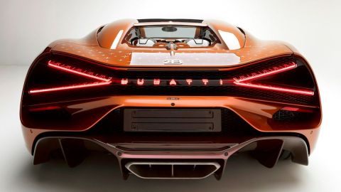the-most-exclusive-bugatti-w16-mistral-pays-tribute-to-“the-little-prince”