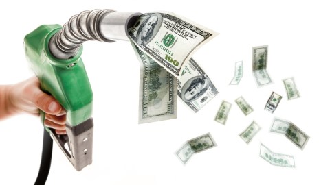 gas-prices-will-remain-high-for-some-months-even-if-the-war-with-iran-ends,-experts-say