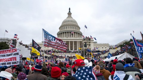 the-pentagon-hired-elias-irizarry,-a-man-convicted-of-the-attack-on-the-capitol;-generates-controversy