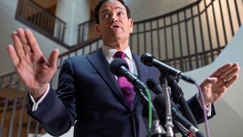 marco-rubio-exposes-donald-trump-for-calling-him-in-the-early-morning-because-he-can’t-sleep