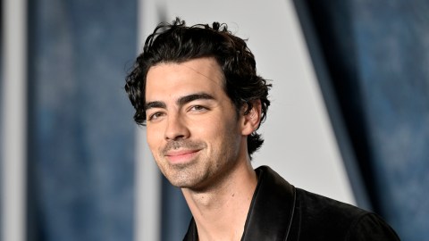 joe-jonas-told-how-he-handles-co-parenting-with-his-ex-sophie-turner