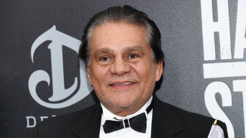roberto-duran-demeans-mayweather,-“he-is-a-weak-boxer”