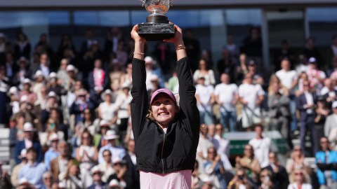 russian-mirra-andreeva-wins-roland-garros:-her-first-immense-slam-at-just-19-years-old