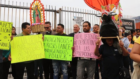 lucha-zapoteca-commemorates-the-first-anniversary-of-the-ice-raids-that-changed-their-lives