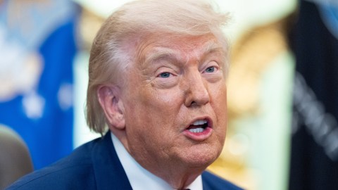 trump-denounces-without-evidence-an-alleged-“fraud”-in-the-california-primary-elections