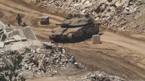 israel-bombs-southern-beirut-suburbs-during-new-truce