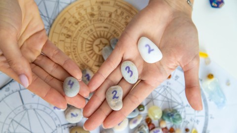 the-secret-number-hidden-by-your-zodiac-sign:-what-it-reveals