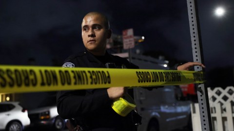 two-children-and-an-adult-die-in-shooting-in-los-angeles