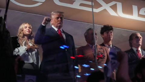 trump-receives-a-shower-of-boos-at-the-nba-finals-in-new-york